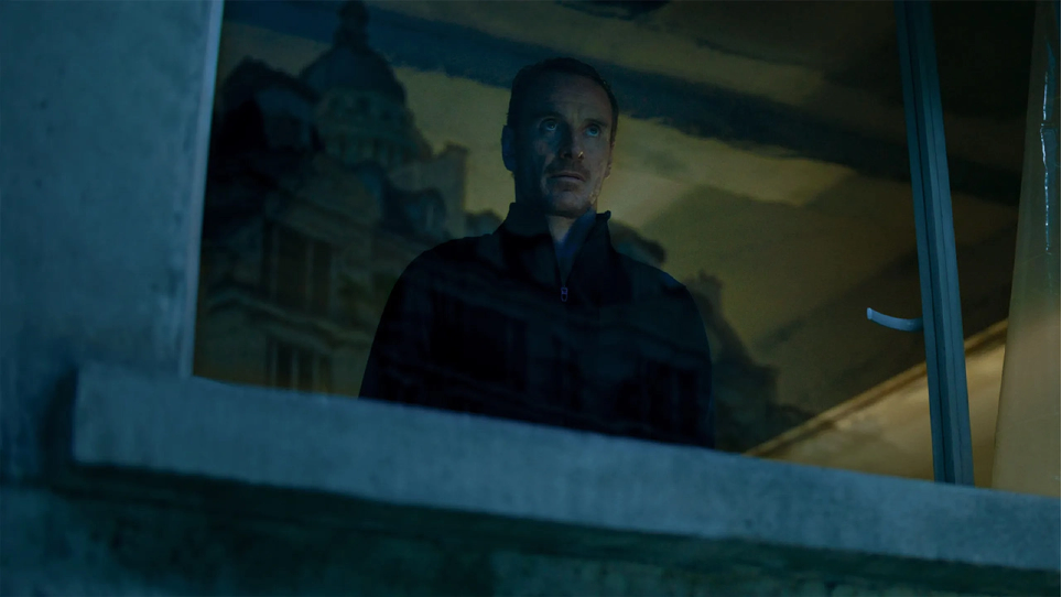THE KILLER: Fincher og Fassbender former uhyggeligt overbevisende lejemorderkarakter