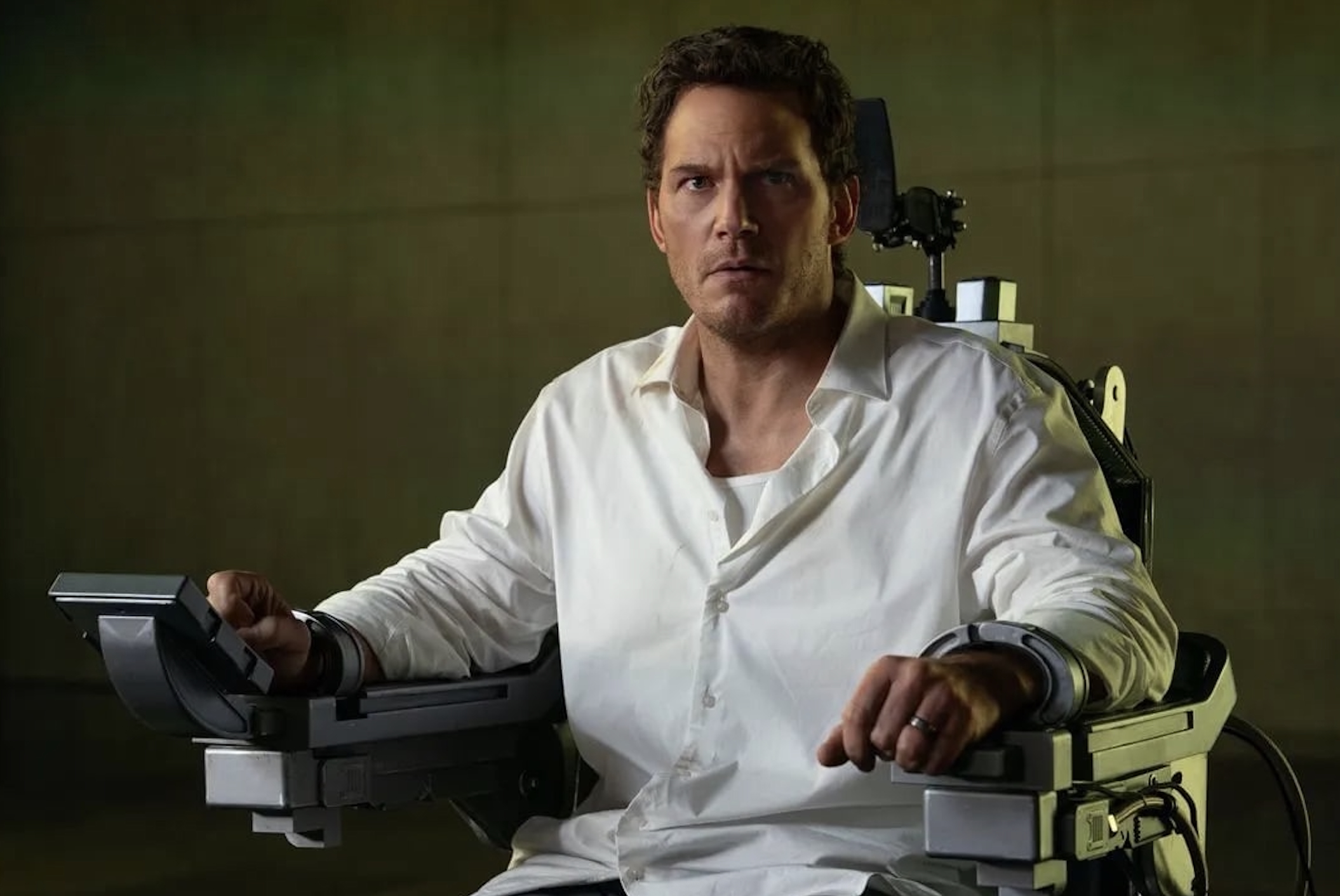 MERCY: AI-dommer skal bevise Chris Pratts uskyld i ny thriller