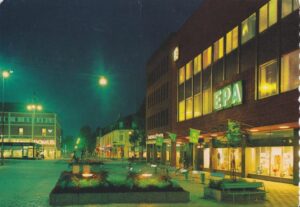 Umeå. Gågatan i nattbelysning