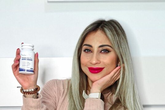 MELATONIN PLUS: El suplemento para dormir mejor