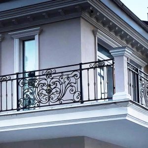 Balcony railings