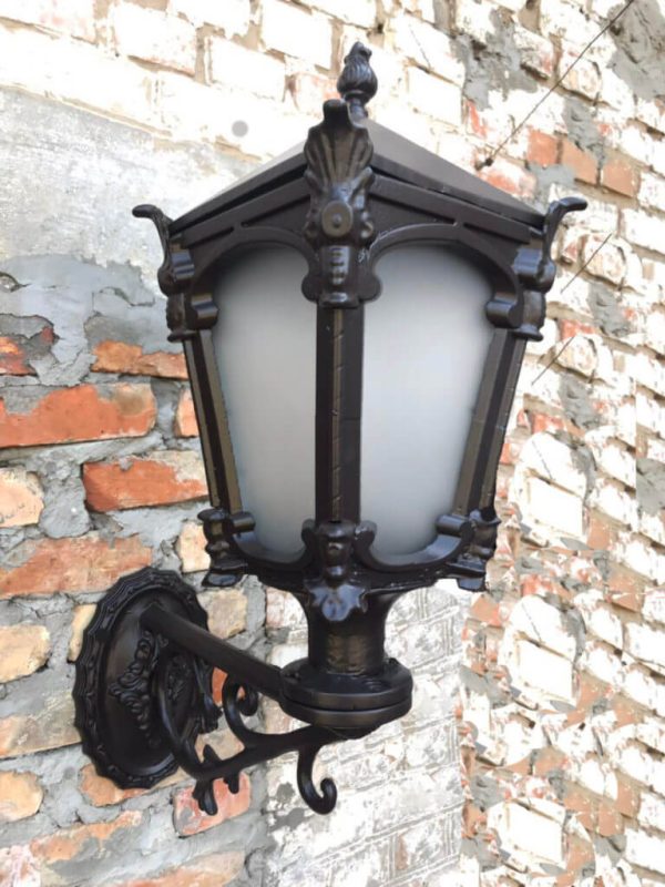 Outdoor lantern LT-024