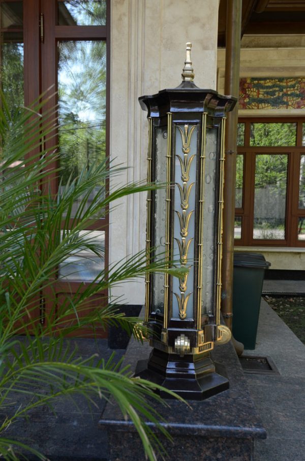 Cast lantern with brass decorative elements N12 atmosphere