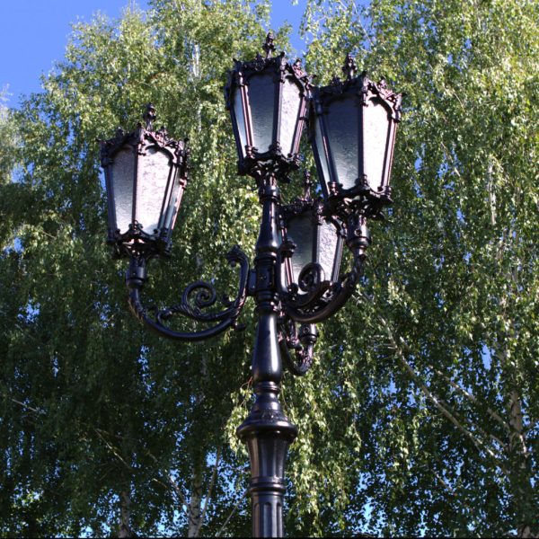 Lamppost, street lamp “Orchid”; 4 lanterns H438 atmosphere tree