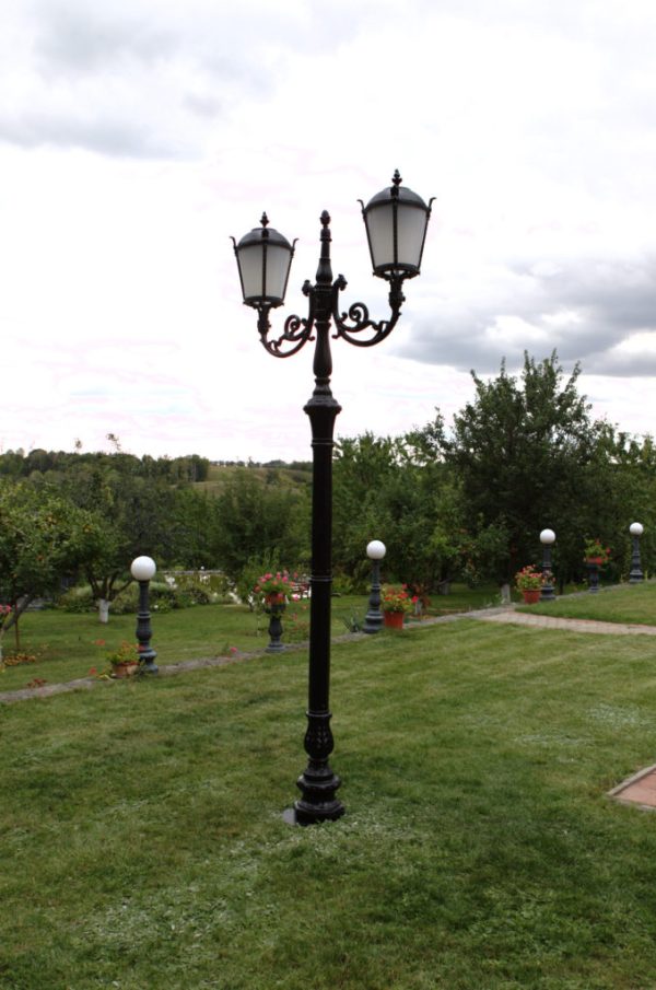 Lamppost, street lamp “Tulip”; 2 lanterns H337