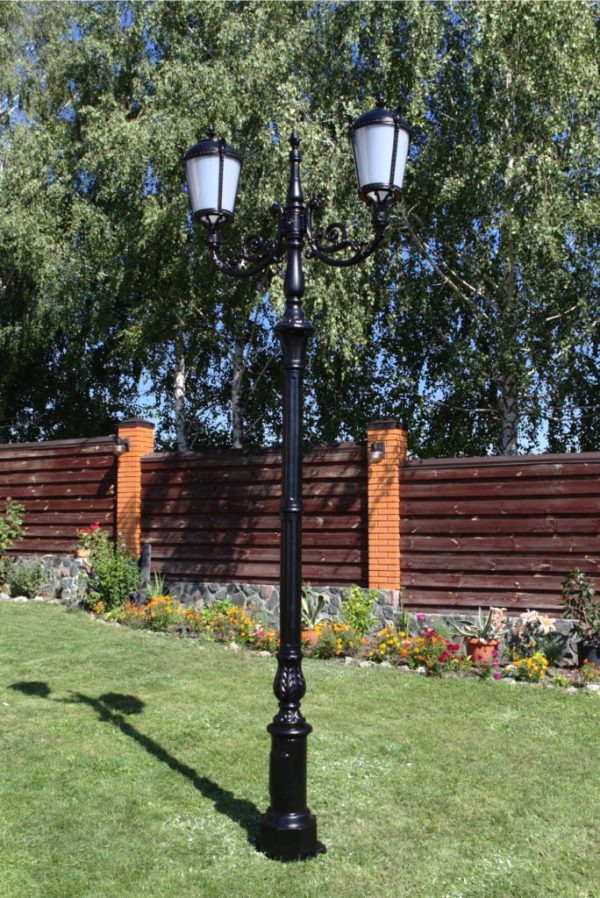 Lamppost, street lamp “Tulip”; 2 lanterns H390