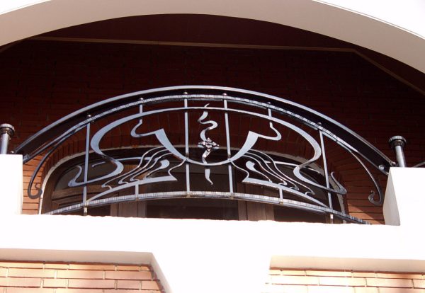 Wrought iron balcony railing (BR-0020180017)
