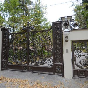 Wrought iron entrance gate 'Russian Style'