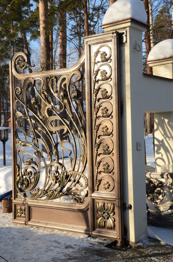 Wrought iron entrance gate 'Russian Style'