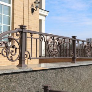 Wrought iron gate 'Cloverleaf'