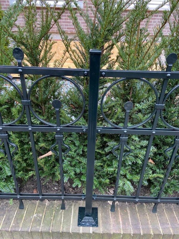 Wrought iron gate 'Old Amsterdam' in front