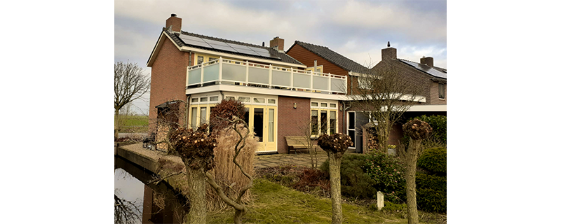 Steel balcony railing made of glass – Project Koudekerk a/d Rijn