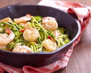 Spaguetti-de-courgette-aux-crevettes-recettes-naturopathie-olivia-wahl-beersel-lot