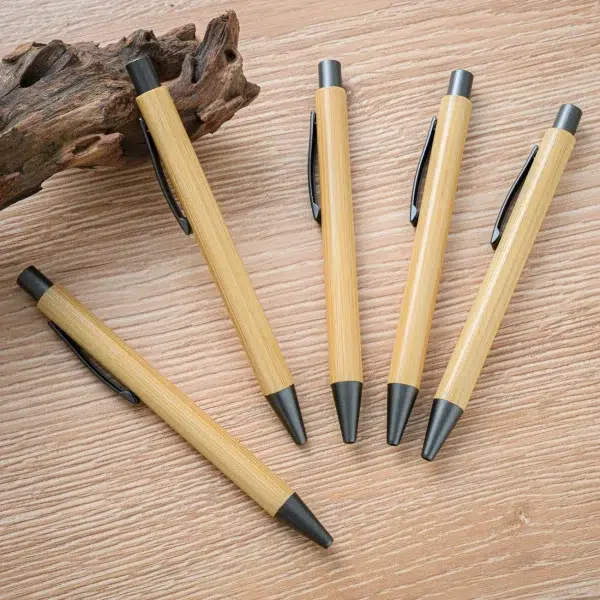 Stylo en bois pour arbre à empreintes