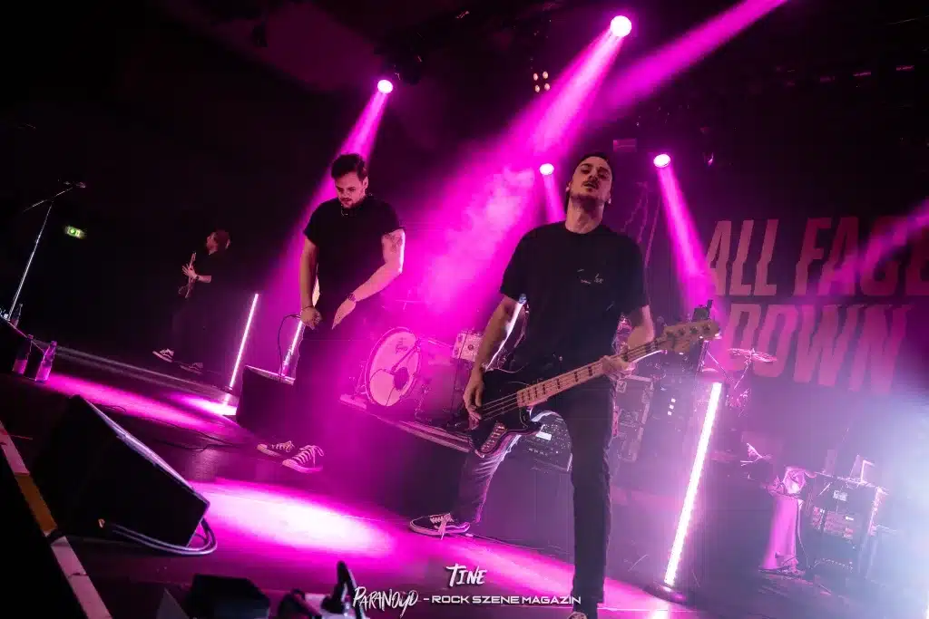 ALL FACES DOWN Stuttgart Im Wizemann by Tine Blessing