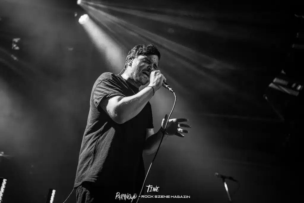 ALL FACES DOWN Stuttgart Im Wizemann by Tine Blessing