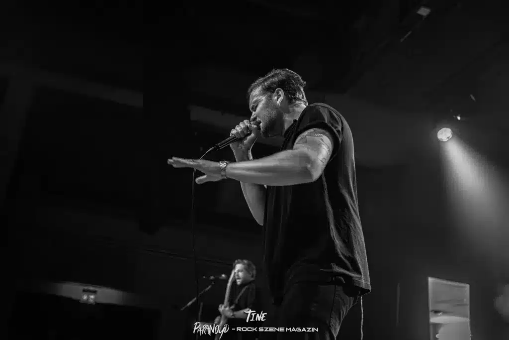 ALL FACES DOWN Stuttgart Im Wizemann by Tine Blessing