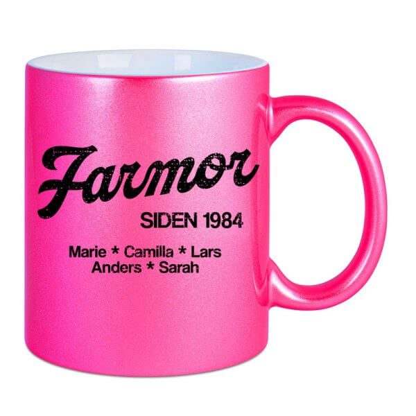 Super flotte pink krus med perlemorseffekt og valgfri tekst. 