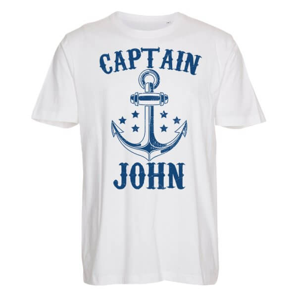 Personlig sejler T-shirt med navn på Kaptajnen. Så er der ingen tvivl om, hvem der har ansvaret for roret og destinationen.