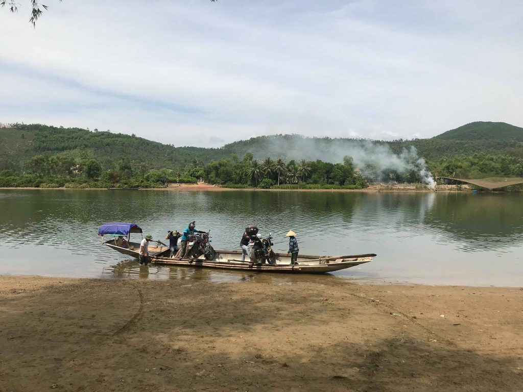 motorbike tour, motorbike tour Hue to Phong Nha, motorbike rental Hue, motorbike rental Phong Nha, DMZ zone Vietnam