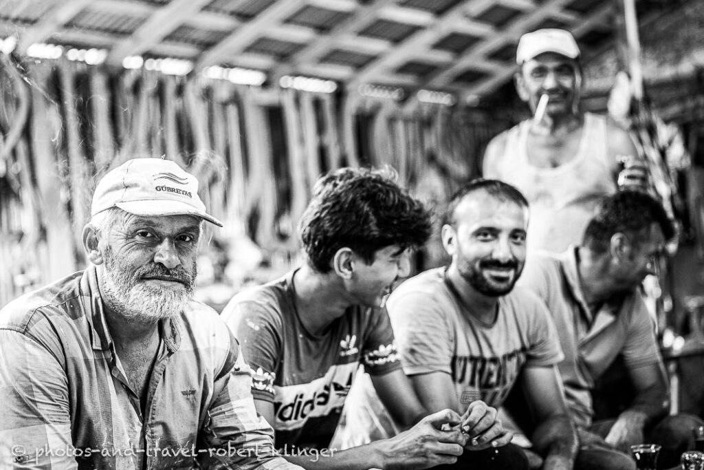 5 boatbuilder during a rest in the workshop