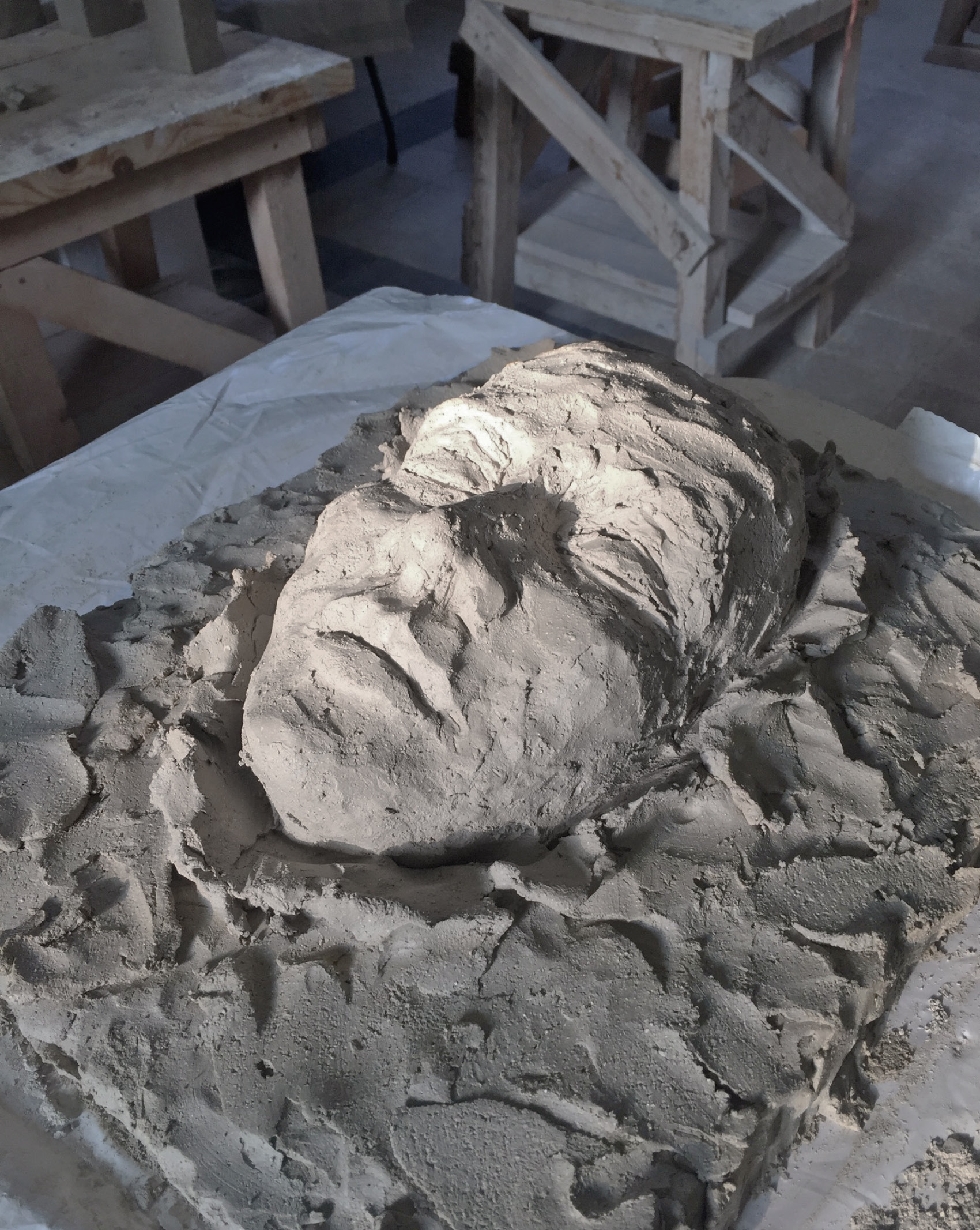 pia-hutters-art-sculpture-pietrasanta-2018-relief Pia Hutters Art