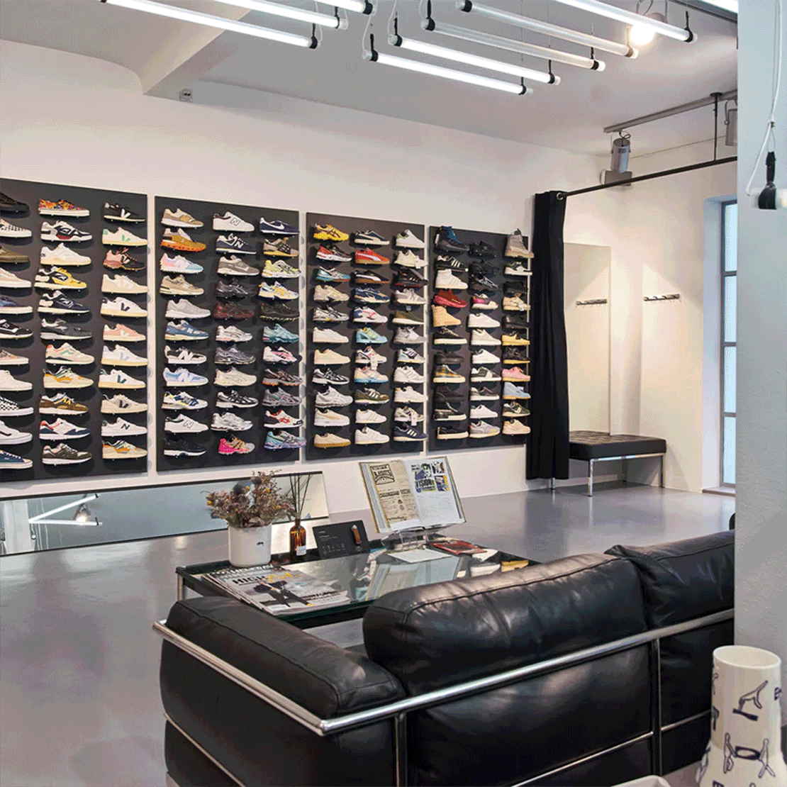 A_Store_2S