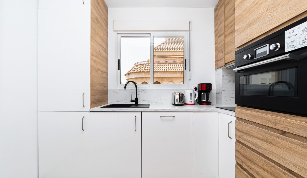 Modern Kitchen - Modern Apartment - PM Torrevieja