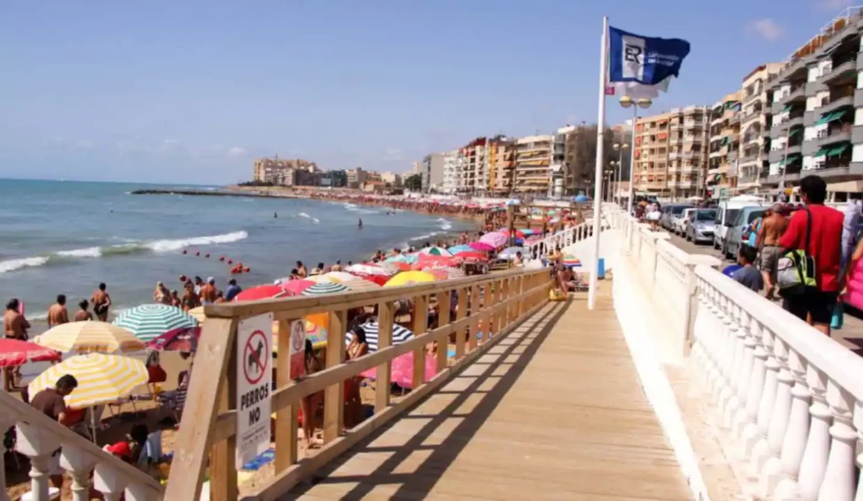 Seaview Apartment for Rent - PM Torrevieja