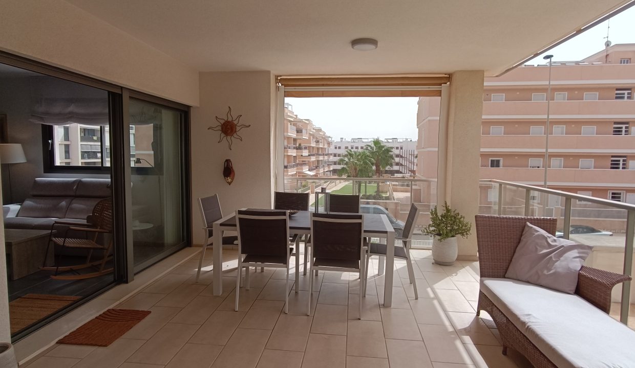 Spacious Apartment With Terrace And Heated Pool - PM Torrevieja