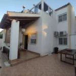 El Moncayo Properties offers this fantastic townhouse for sale in the El Edén Urbanization