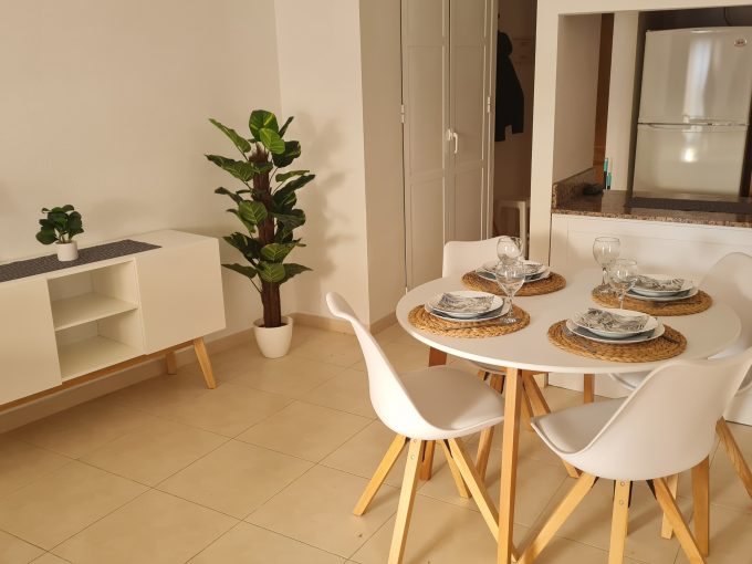 Torrevieja Beach Apartment for Rent with Pool Amenities Nearby