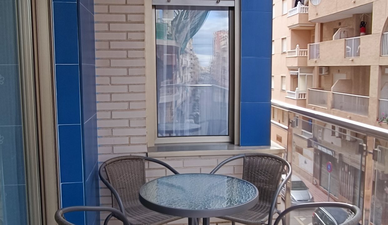 seating area in balcony - torrevieja apartment