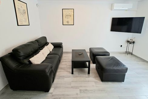 Family-Friendly Apartment For Rent In Torrevieja - Featured Image