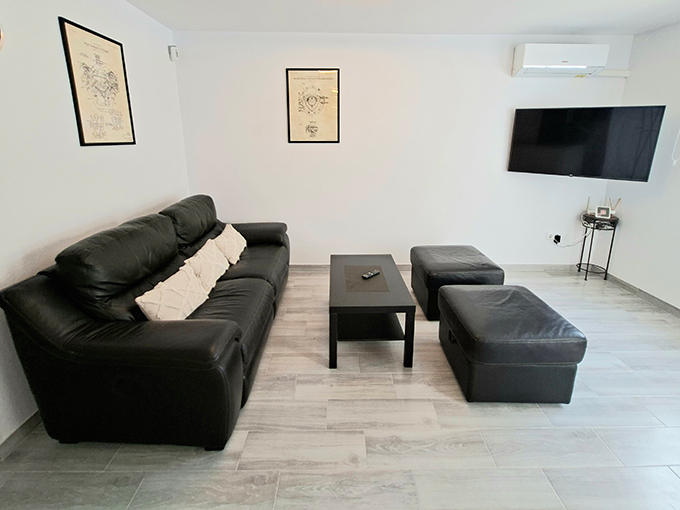 Family-Friendly Apartment For Rent In Torrevieja - Featured Image