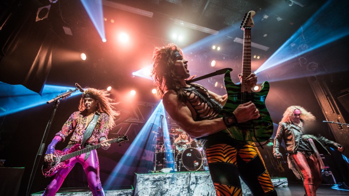Steel Panther, Train