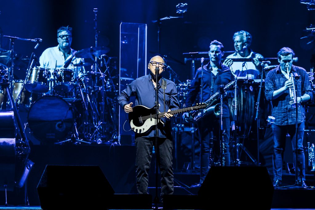 Mark Knopfler, Boxen