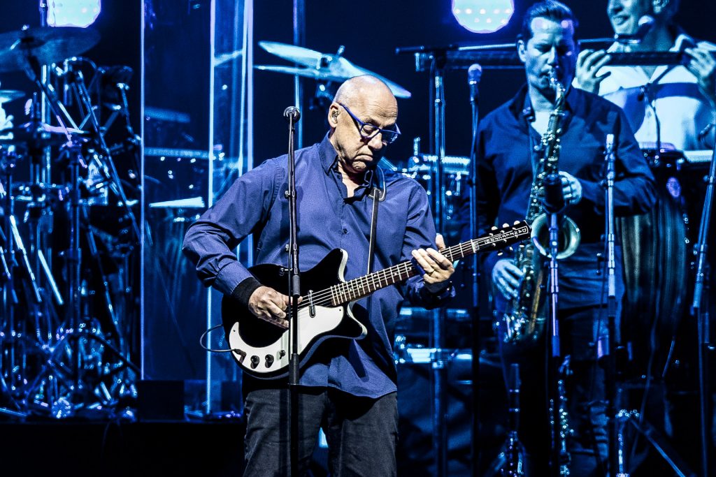 Mark Knopfler, Boxen