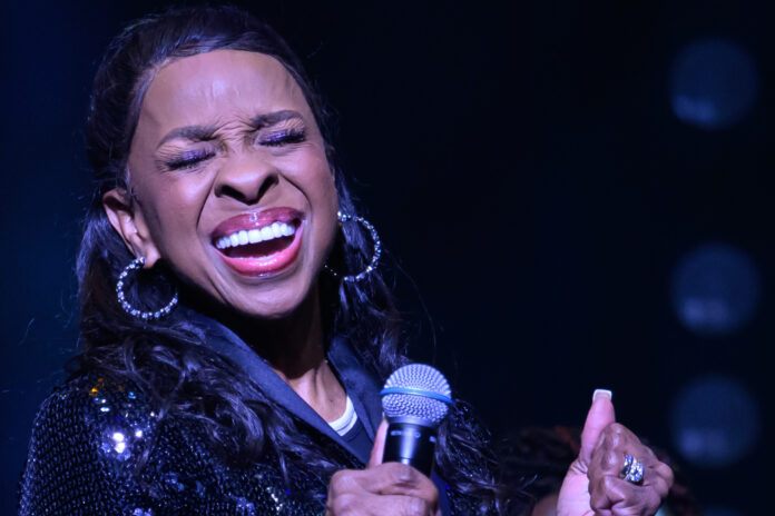 Gladys Knight, Farewell tour, Operaen