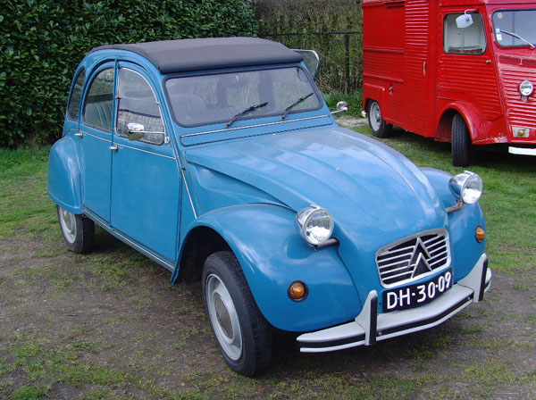 3-Citroen-2CV.jpg