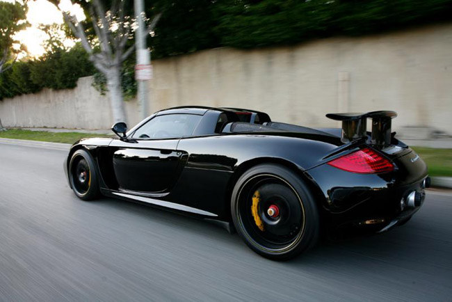 porsche-carreraGT-blackonblack.jpg