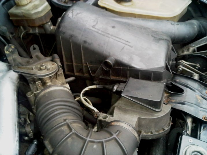 airbox944.jpg