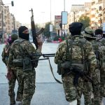 SANA: Di pevçûna ligel HSDê de leşkerekî Sûrî hate kuştin