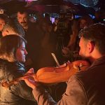 Hunermendên Dêrsimî Seyîd Riza bi kilaman bi bîr anî