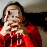 Danimarka'da sosyal medyaya yaş sınırı getiriliyor