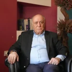 Siyasetmedar û nivîskarê Kurd Mahmut Alinak hat girtin