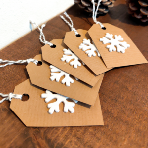 5 brown gift tags with glittery stars