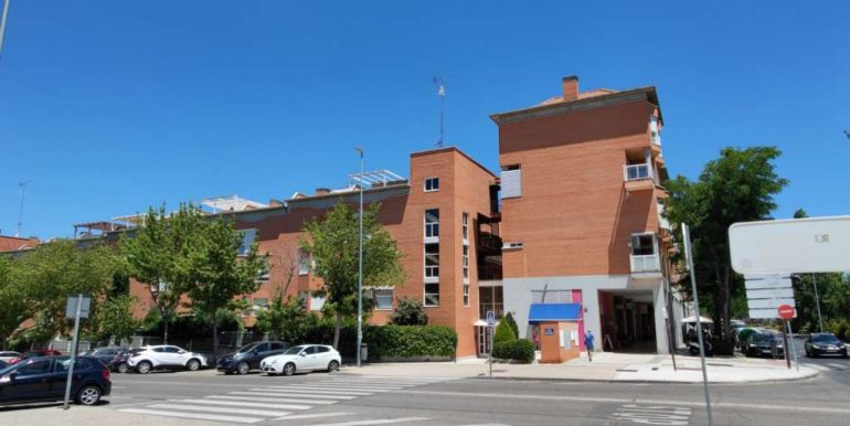 Las Rozas-Calle Jacinto Benavente – Propiedades Noroeste Madrid