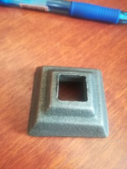 Pyntebøsning PS18-1 HUL 13 x 13