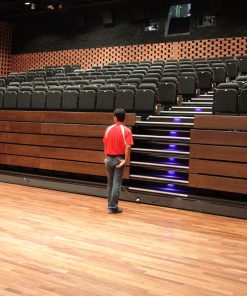 Retractable seating